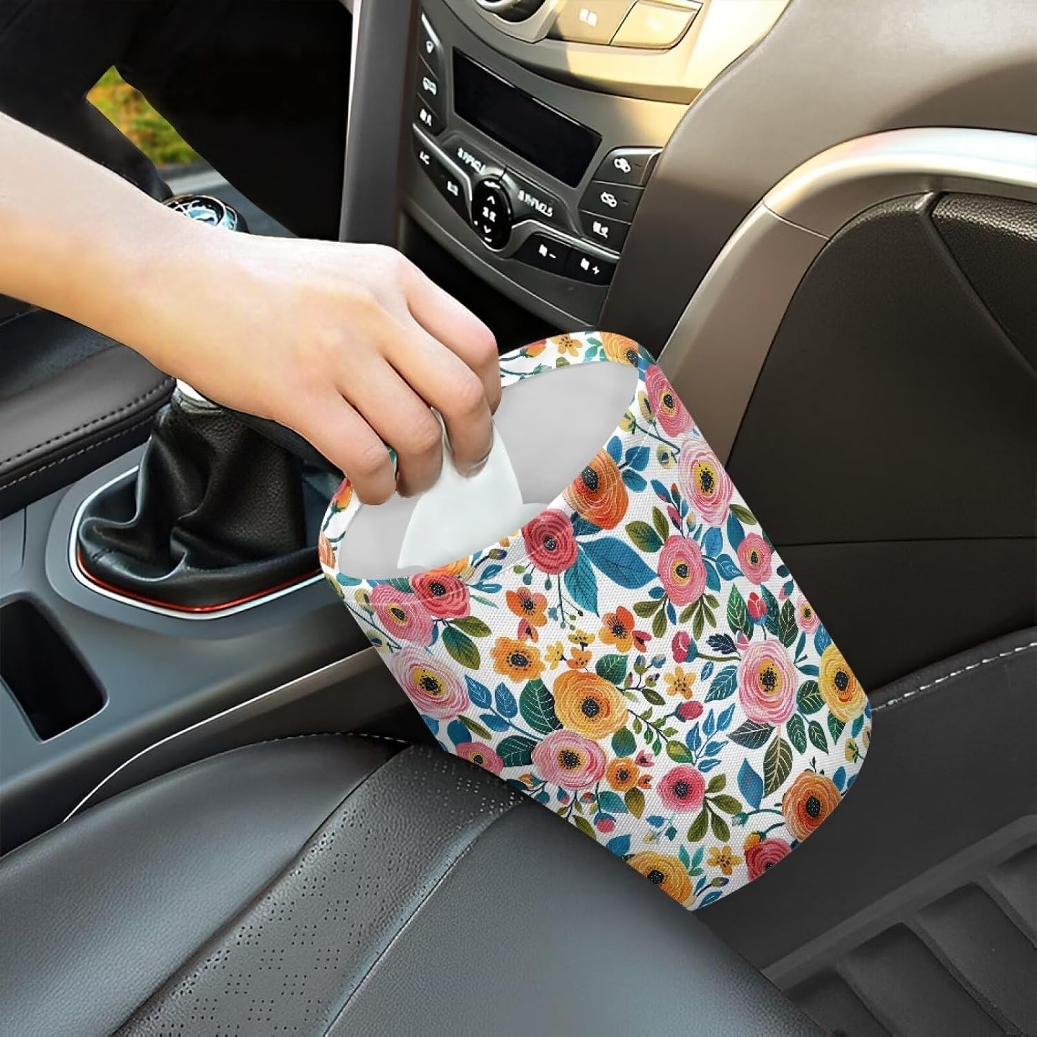 Car Trash Can: Foldable hanging trash bag/organizer bin with straps; mini interior accessory suitable for most sedans, vans, and trucks - Image 2